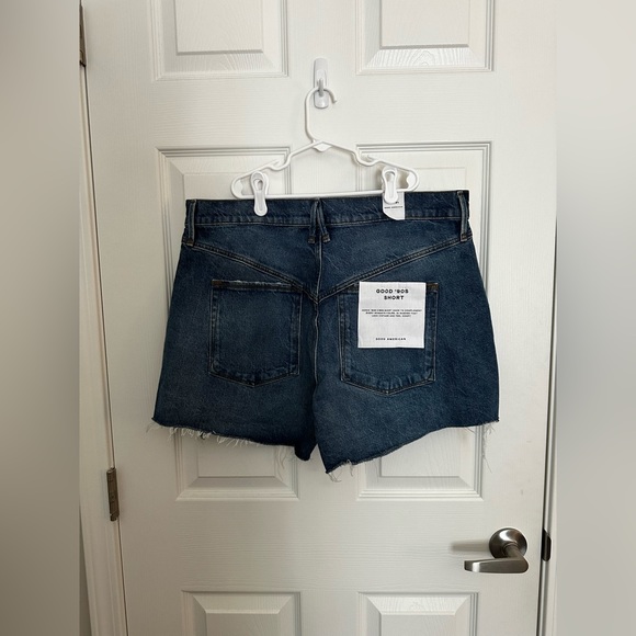 Good American 90s Shorts - Picture 3 of 3